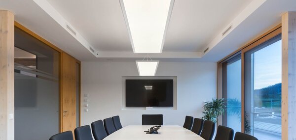 2360 H2 PW19-IL 6000-840 ET LED svítidlo zavěšené 55W 6000lm obdélník IP20 4000K