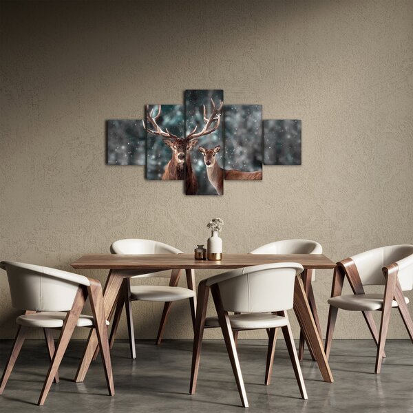 Obraz - Jelen a laň v zasněženém lese (125x70 cm)