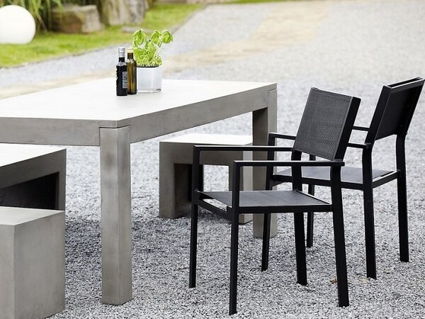 Jan Kurtz designové židle Cubic (černá konstrukce/ černá síťovina)