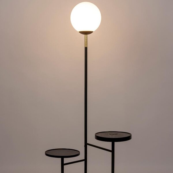 Opálově bílá skleněná stojací lampa ZUIVER ORION 145 cm s nabíjecí stanicí