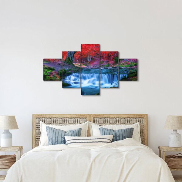 Obraz vodopádu v červeném lese (125x70 cm)