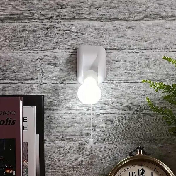 4Leaders Nástěnná LED lampička k posteli se šňůrkovým vypínačem bílá 8×5×5,5 cm