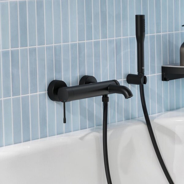 Grohe Essence New vanová baterie na stěnu s termostatem černá 336242431