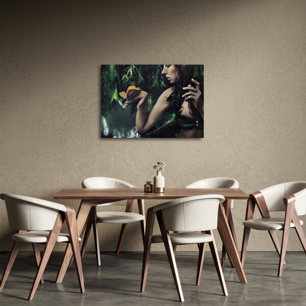 Obraz půvabné ženy s motýlem (70x50 cm)