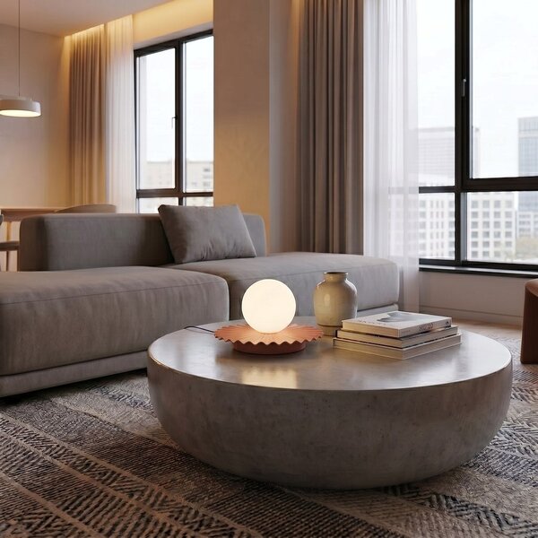 Stolní lampa UMBRA LN1 – korálová, bílé sklo, 1× G9, šířka 28 cm