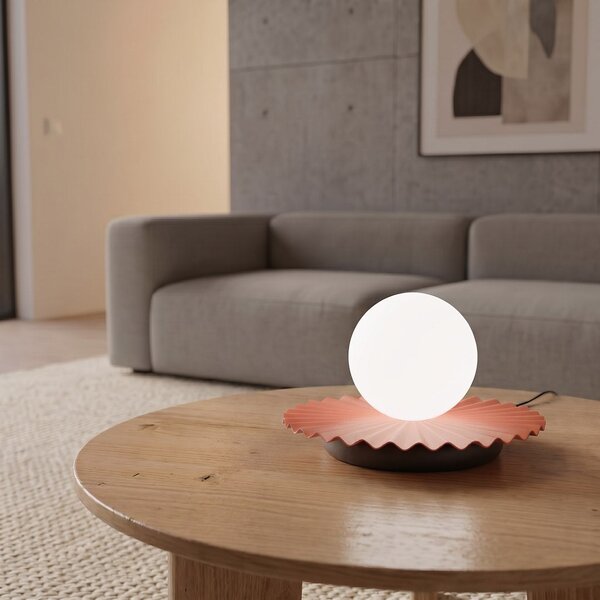 Stolní lampa UMBRA LN1 – korálová, bílé sklo, 1× G9, šířka 28 cm