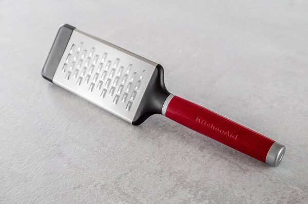 Struhadlo středně hrubé KitchenAid CORE LINE Královská červená KAG320OHERE