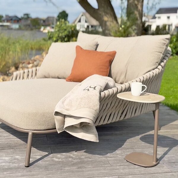 4Seasons Outdoor designové zahradní odkládací stoly Sofie Support Table
