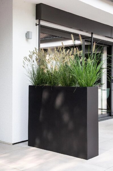 Dělící květináč ELEMENTO, sklolaminát, šířka 117 cm, antracit