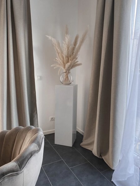Podstavec PODEST, výška 100 cm, sklolaminát, bílý lesk