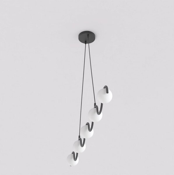 Závěsné svítidlo SINUS – černé, opálové sklo, 5× G9, šířka 110 cm