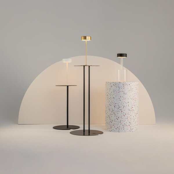 Maytoni Přenosná stolní stmívatelná LED lampa jejíž vzhled navrhla AI, 3W, v. 34,5 cm, 2200K-4000K, IP20 Barva: Zlatá