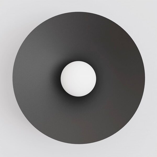 Nástěnné svítidlo MONO K1L – černé, opálové sklo, 1× E14, šířka 50 cm