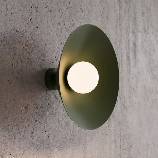 Nástěnné svítidlo MONO 1M – olivově zelené, bílé sklo, 1× E14, šířka 40 cm