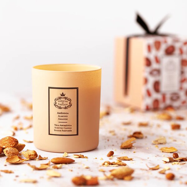 Essências de Portugal Almond Vonná svíčka, 180 g