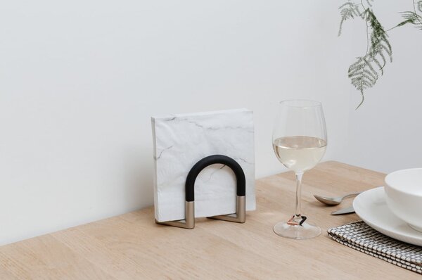 Kovový držák na ubrousky Swivel – Umbra