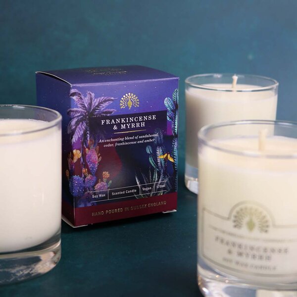 English Soap Company Kadidlo & Myrha Vonná svíčka, 170 ml