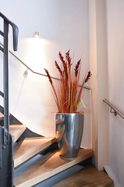 Luxusní květináč OPALA, sklolaminát, výška 55 cm, stříbrná metalíza