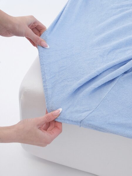 MK Lůžkoviny Froté prostěradlo do postýlky 60 × 120 cm - světle modrá