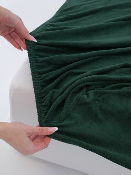 MK Lůžkoviny Froté prostěradlo 160 × 200 cm - tmavě zelené