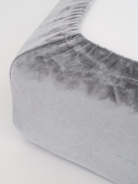 MK Lůžkoviny Prostěradlo mikroplyš Deluxe 140 × 200 cm – světle šedé