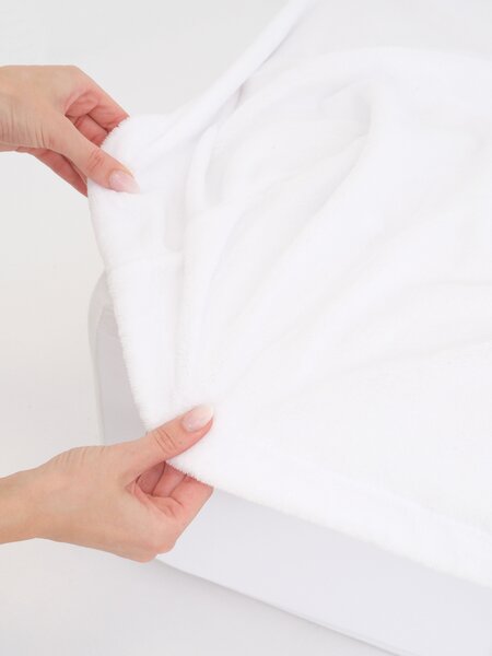 MK Lůžkoviny Prostěradlo mikroplyš Deluxe 90 x 200 cm - bílé