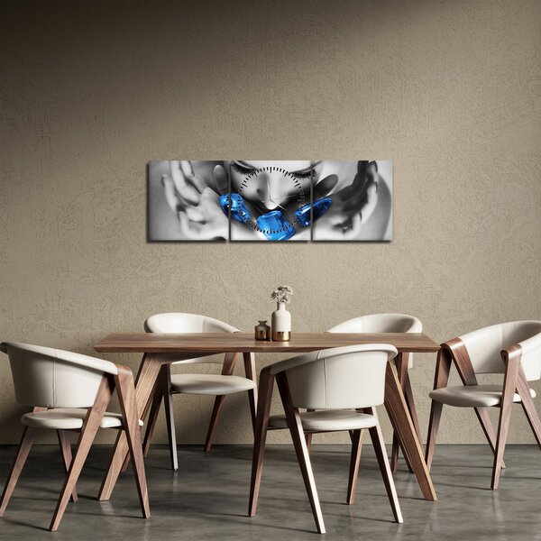 Obraz portrétu ženy s kameny (s hodinami) (90x30 cm)