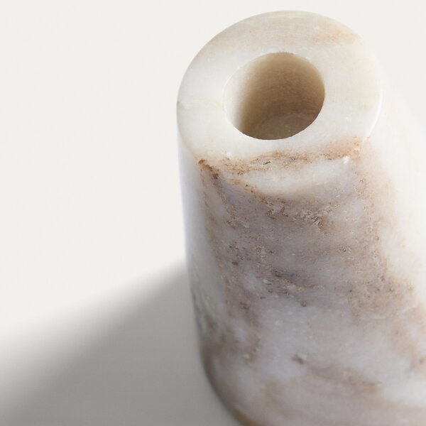 Kave Home Béžový mramorový svícen Trevia 10 cm