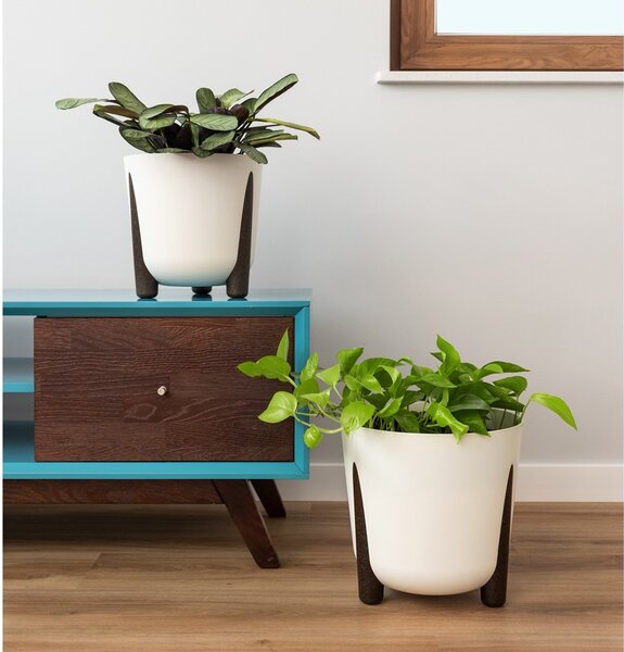 PLASTOVÝ KVĚTINÁČ MOSS ECO 25X26 CM TMAVĚHNĚDÁ