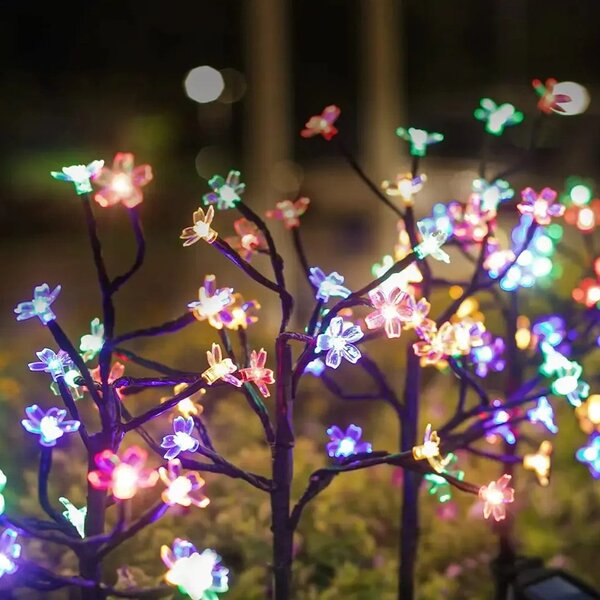 Exteriérové ​​solární zapichovací svítidlo Tree, RGB