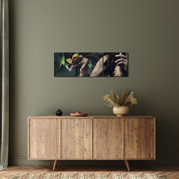 Obraz půvabné ženy s motýlem (s hodinami) (90x30 cm)