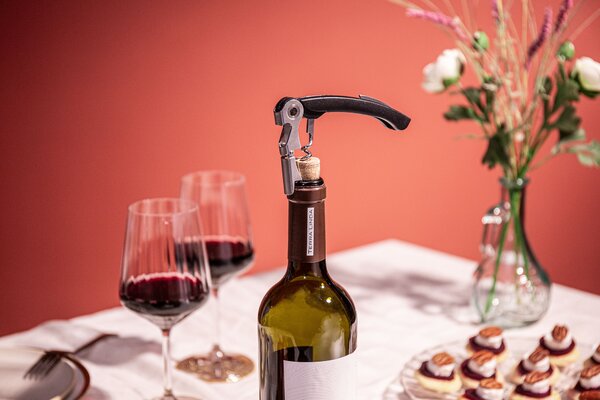 Číšnický nůž s dvojitým pantem Vacu Vin - černý