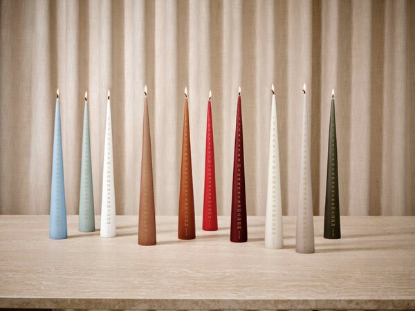 Adventní svíčka Cone 37 cm – 44/2 Deep wine