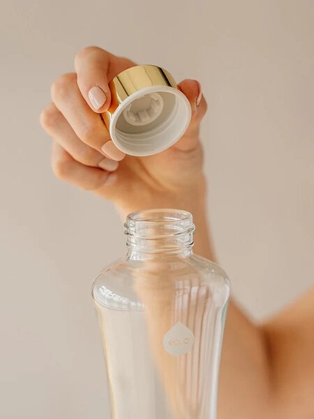 Skleněná lahev EQUA Metallic Gold 550 ml