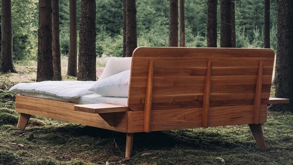 Postel CORTINA Buk 180x200cm - dřevěná postel z masivu o šíři 4 cm
