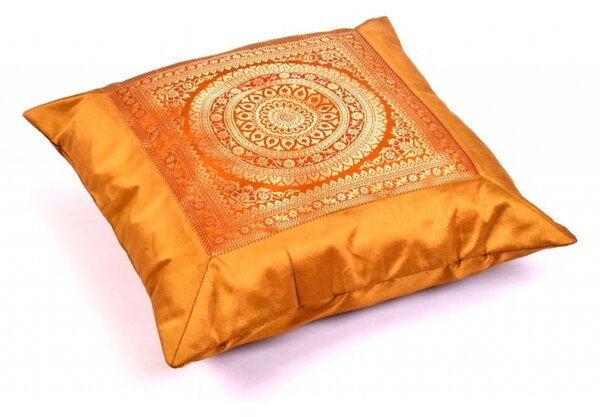Oranžovo-medový saténový povlak na polštář s výšivkou mandala, zip, 40x40cm