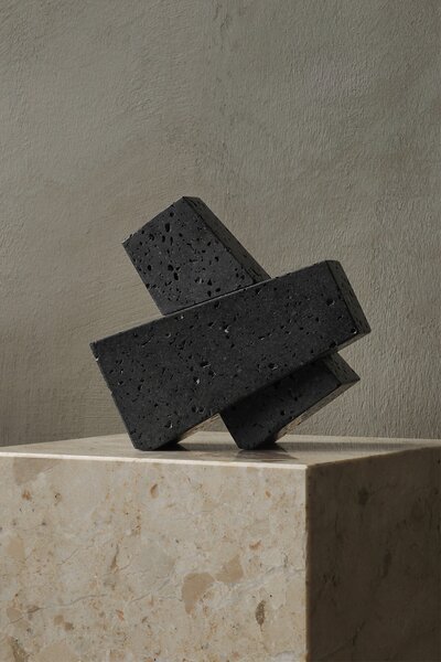 Audo Copenhagen designové zarážky na knihy Converge Bookends