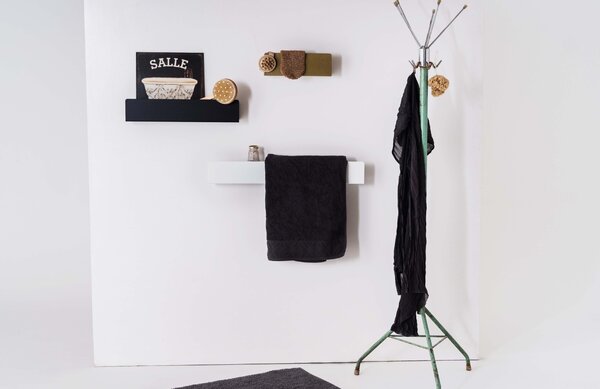 Nordic Design Černá kovová nástěnná police Londien 70 cm