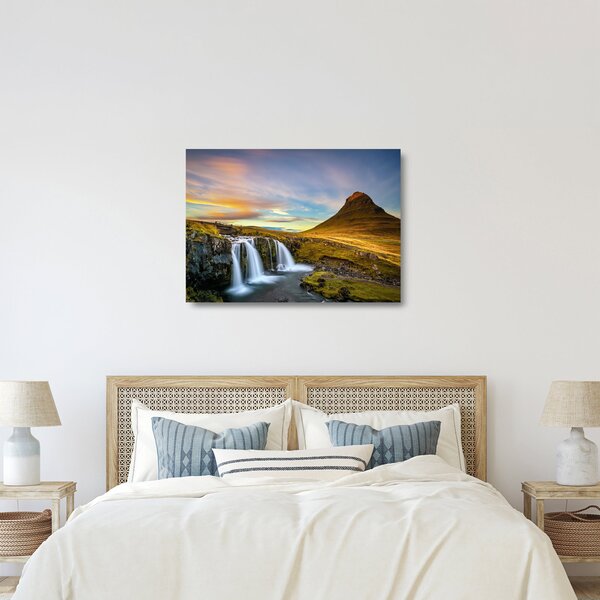 Skleněný obraz hory a vodopádů na Islandu (70x50 cm)