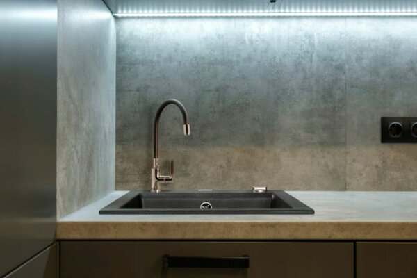 Invena Tesalia, 1-komorový granitový dřez 440x400x160 mm a dřezová baterie Joga Plus, černá skvrnitá, INV-AZ-01-041-SET
