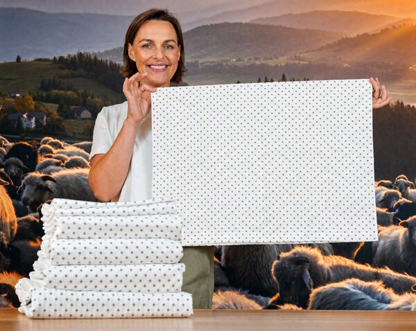 Bavlněné povlečení s puntíky na produkty Besky Grunt (všechny velikosti) Varianta: na polštářek o rozměru 30×23 cm (bez zipu, zasouvací)