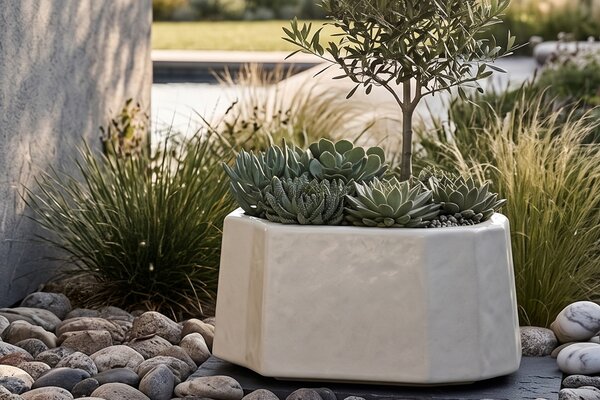 Ferm Living designové zahradní květináče Staffa Planter Small