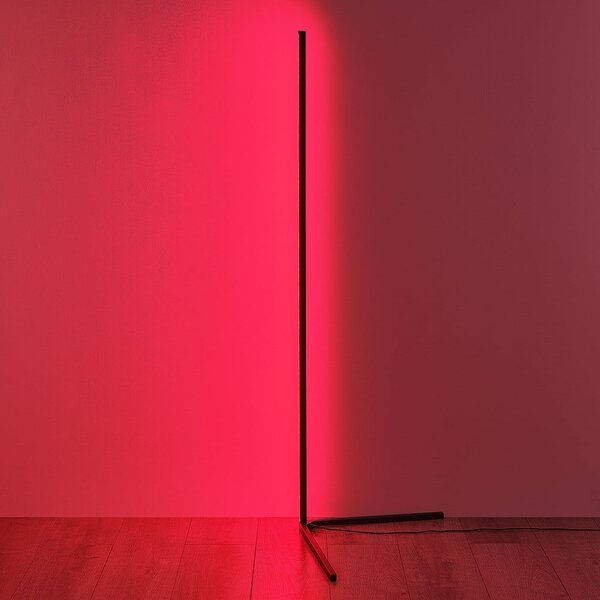 Černá LED stojací lampa (výška 141 cm) Level – Reality