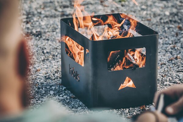 Höfats designové zahradní grily Beerbox