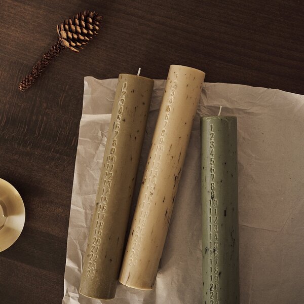 FERM LIVING Adventní svíčka Mura, Ash Brown