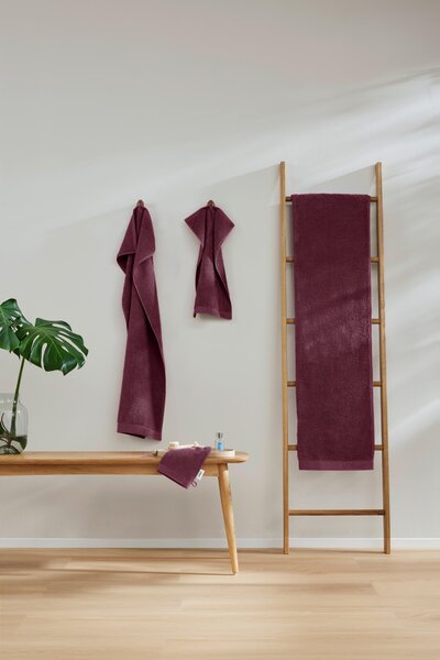 OSUŠKA DO SPRCHY, 70/140 cm, vínově červená S. Oliver - Osušky