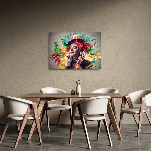 Skleněný obraz - Umělkyně se sluchátky (70x50 cm)