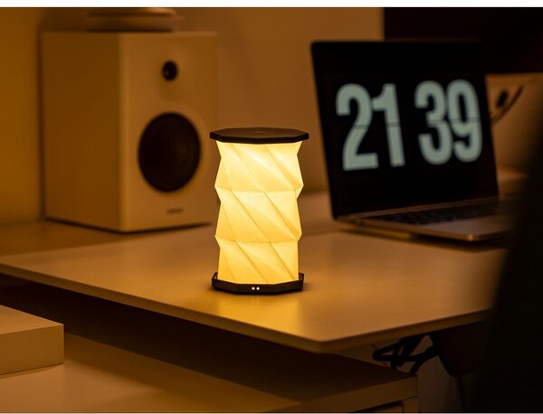 Bílá/černá přenosná světelná dekorace na USB ø 8 cm Twist – Gingko