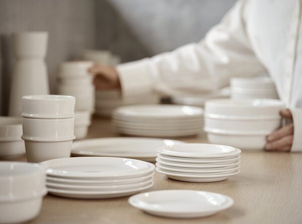 Krémový porcelánový talíř ø 24 cm Eau – Zone