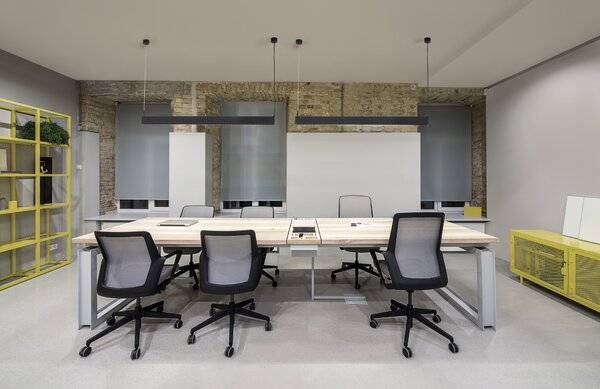 Černé kovové závěsné LED světlo Nova Luce Linear 120,7 cm